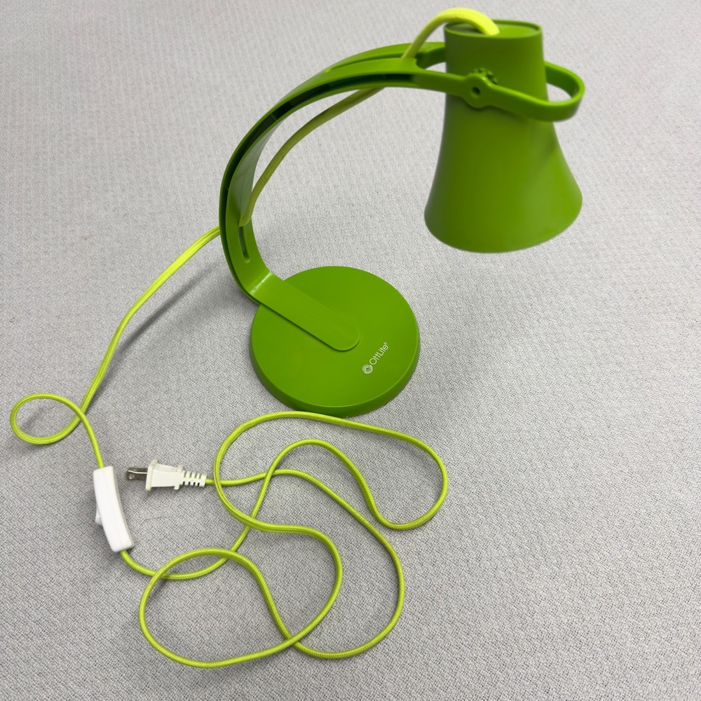 OttLite PL-0081 LED Desk Lamp Green Plastic Task Light Soft White 2.8W 120v 60Hz